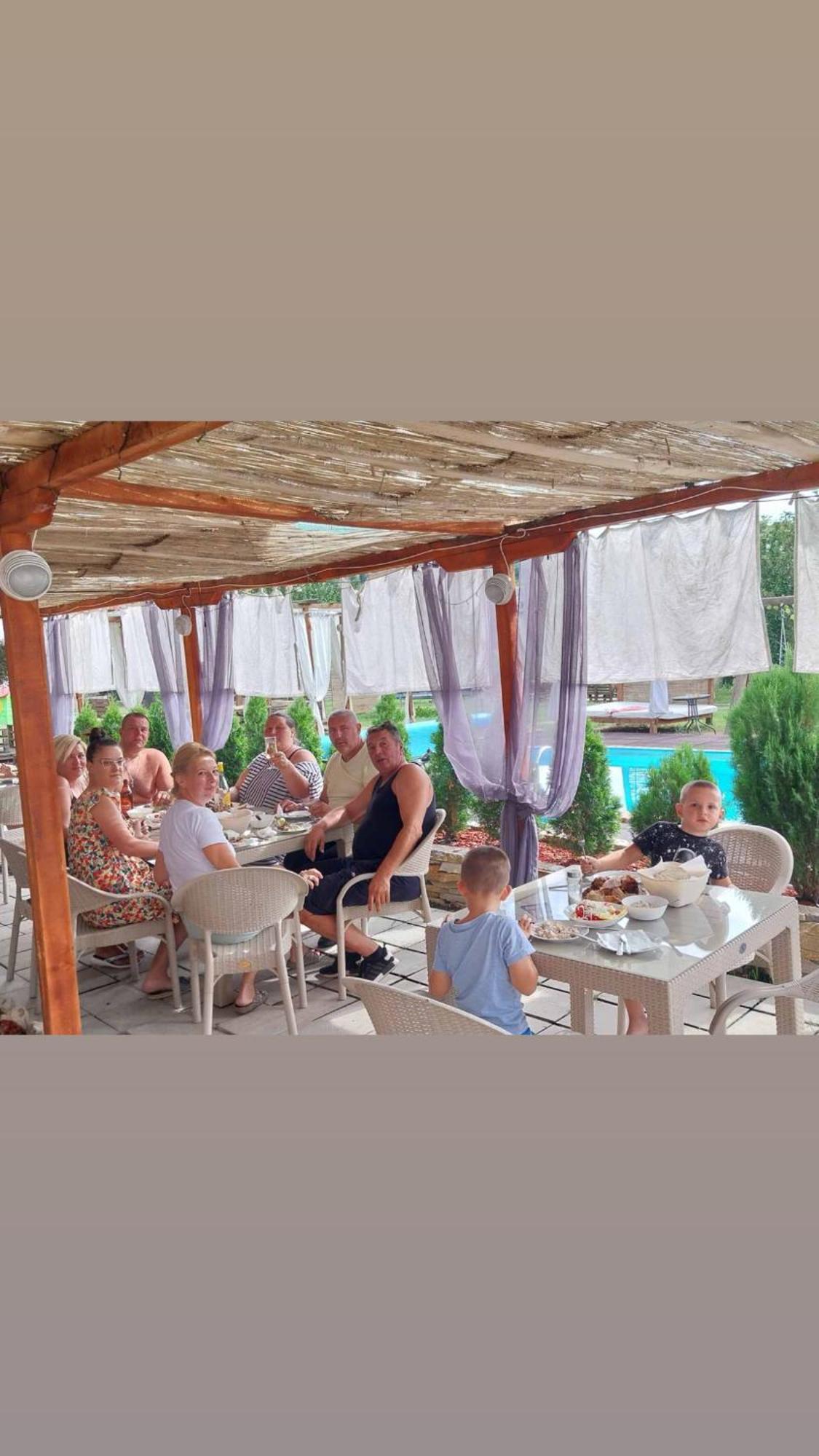 Brvnare Rodjak Sa Sela Lodge Mionica