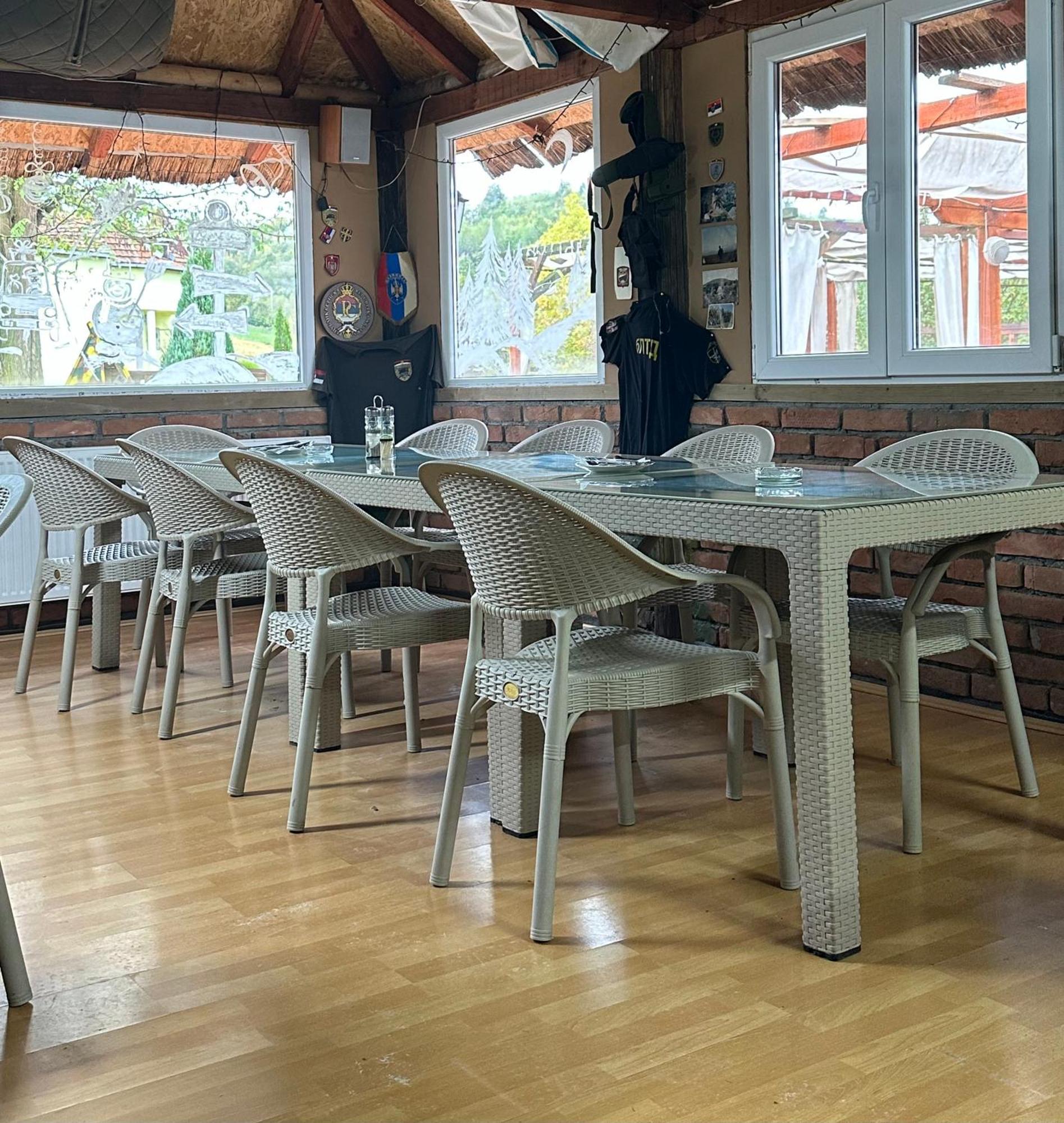 Brvnare Rodjak Sa Sela Lodge